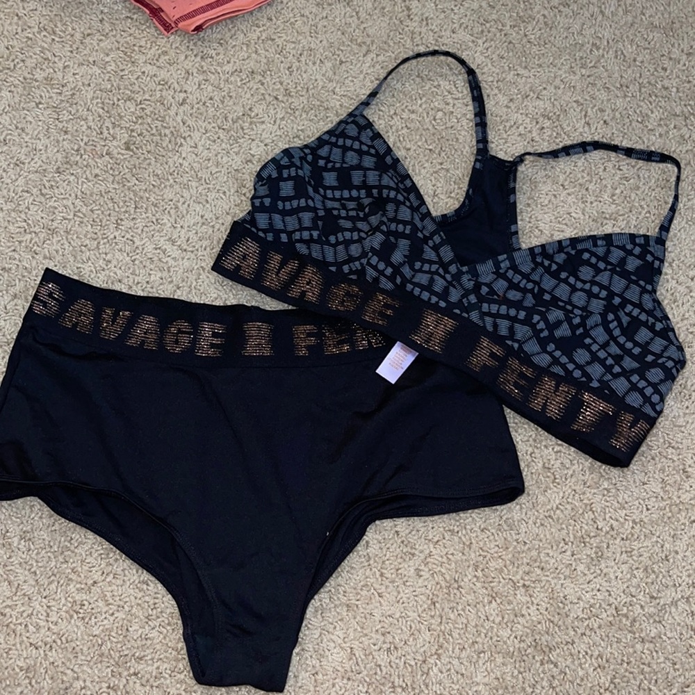 Savage X Fenty Sports Bra